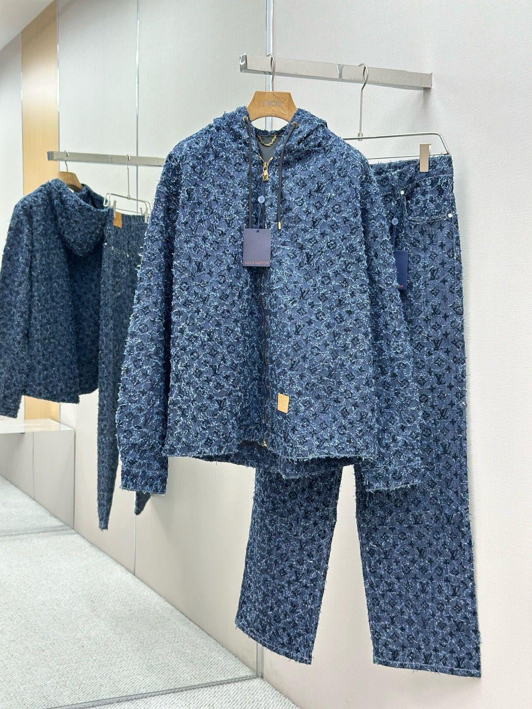 Louis Vuitton Set