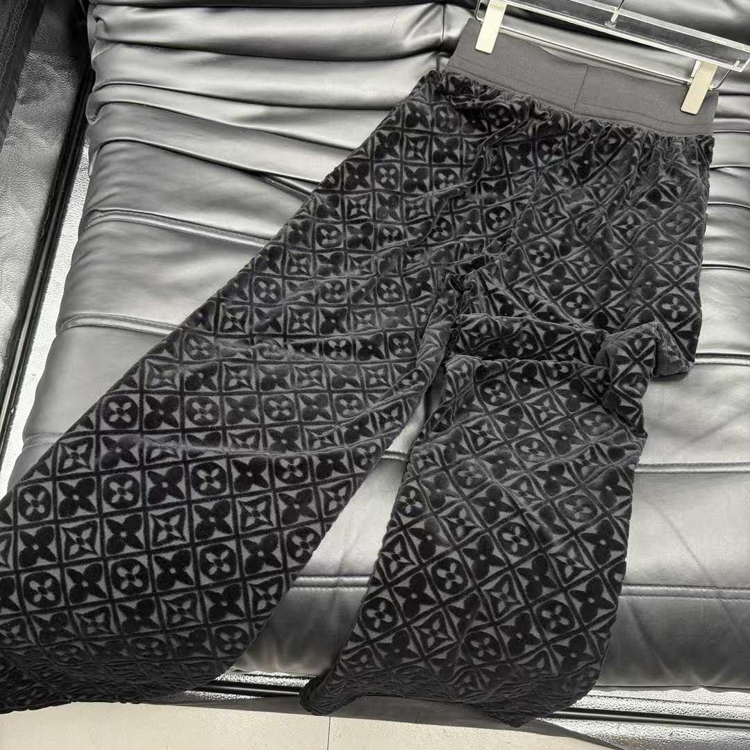 Louis Vuitton Pants