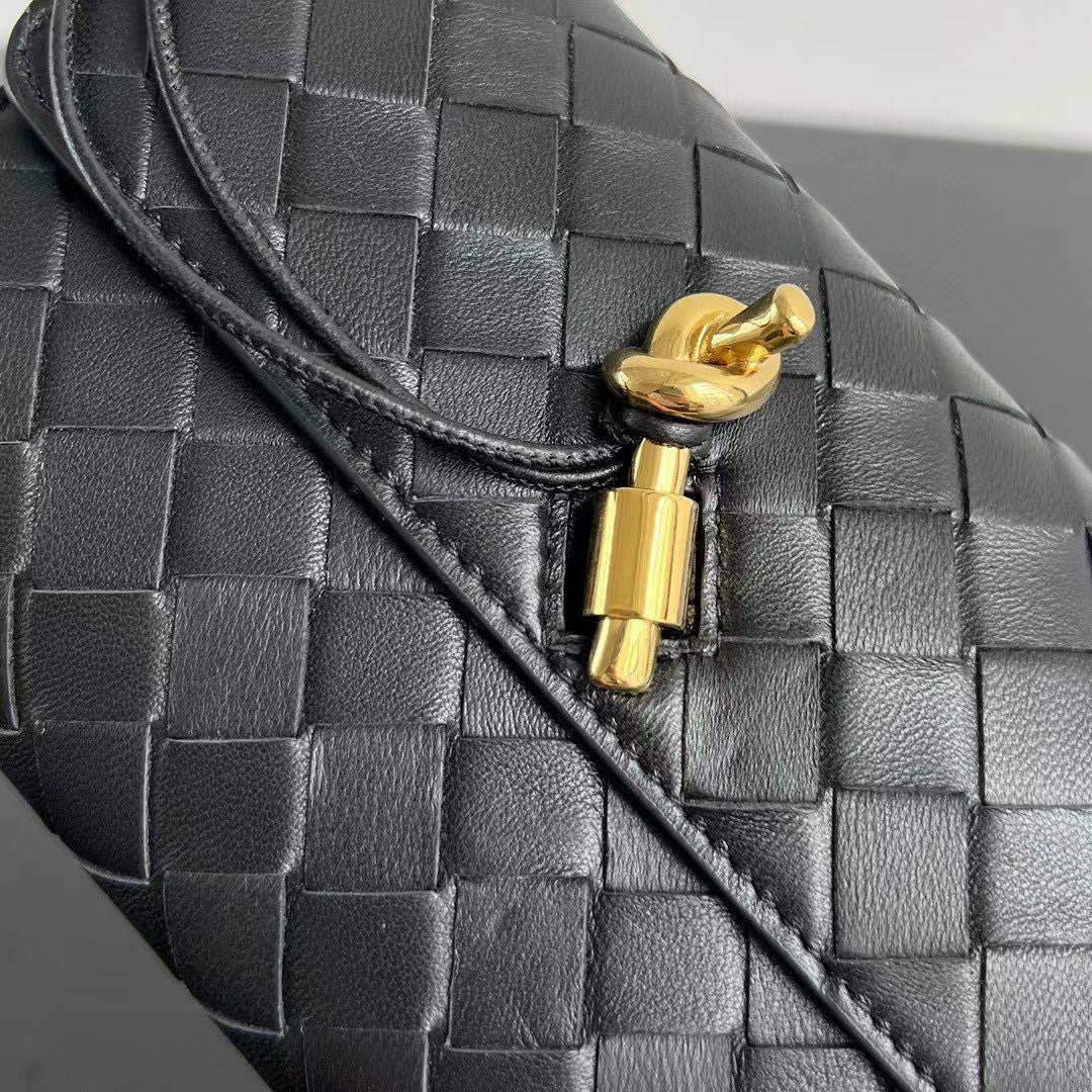Bottega Veneta Clutch (VIP Quality)