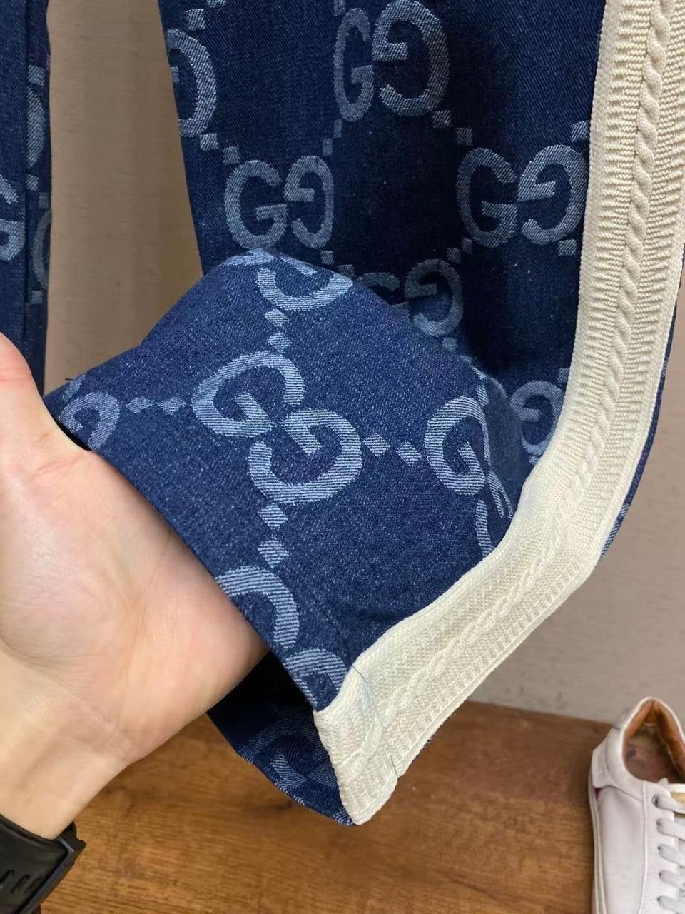 Gucci Pants