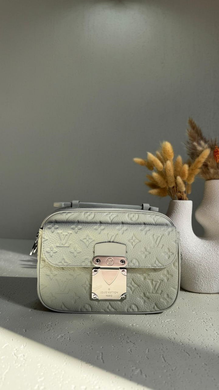 Louis Vuitton Messenger Bag (VIP Quality)