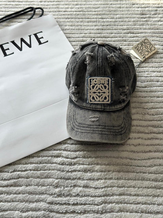 Loewe Caps 2 colors