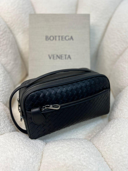 Bottega Veneta Pouch (VIP Quality)