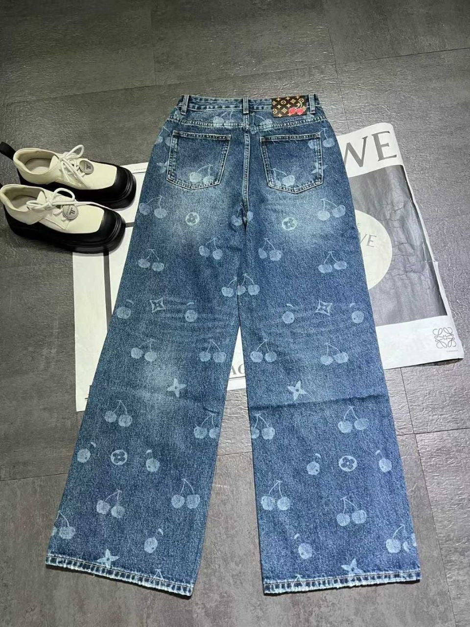 Louis Vuitton Pants
