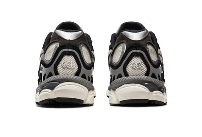 ASICS Sneakers