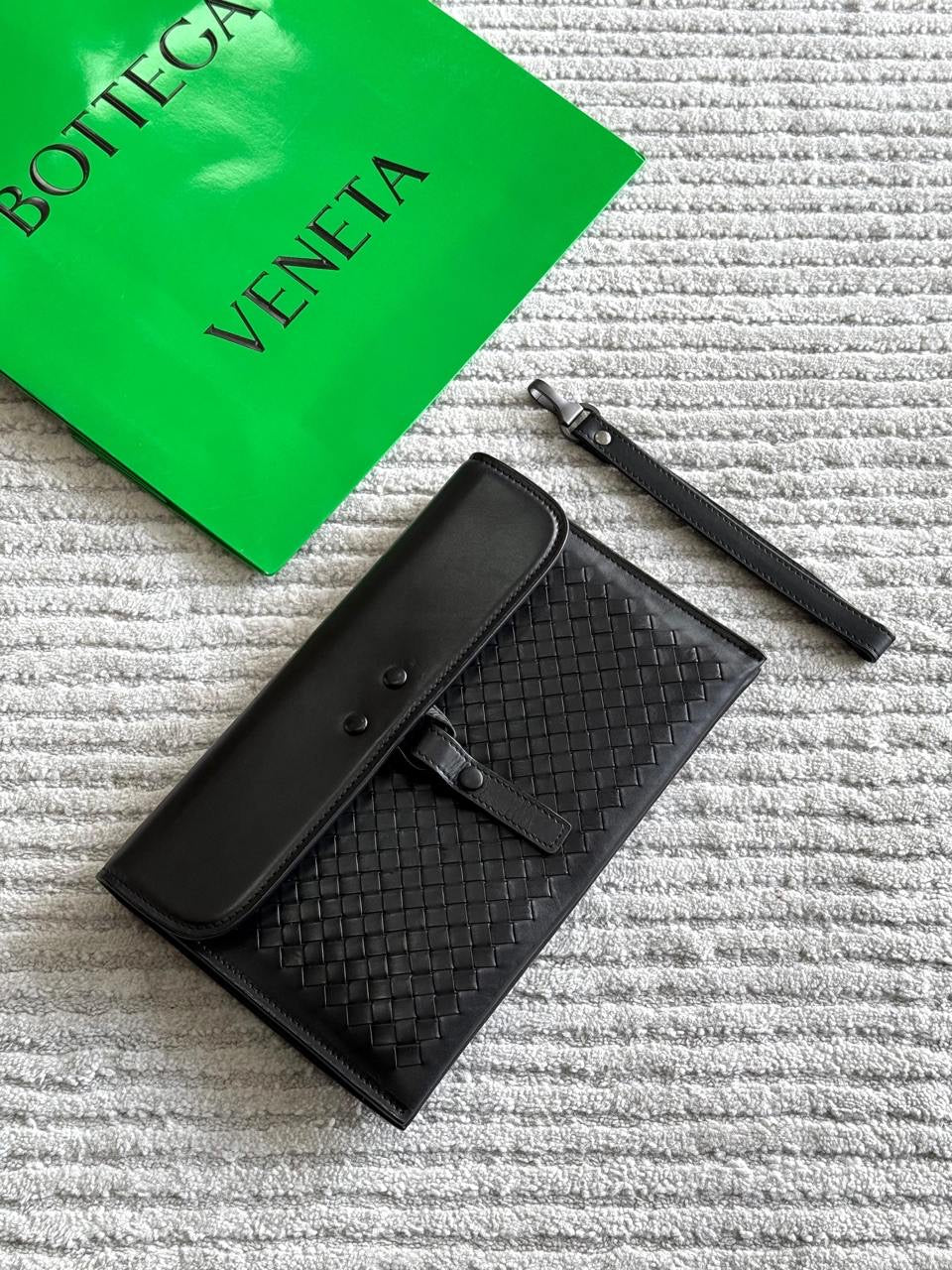 Bottega Clutch