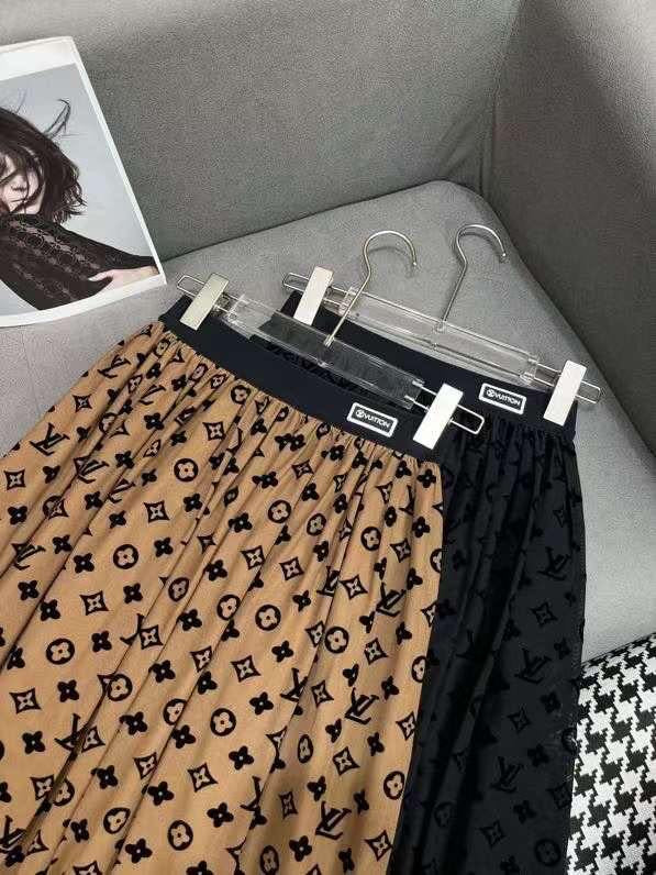 Louis Vuitton Skirt 2 colors