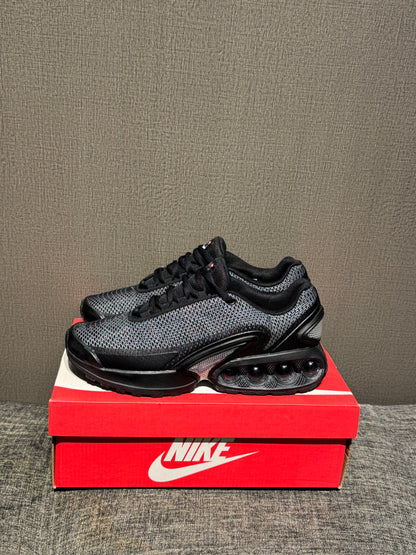Nike Air Max DN Black