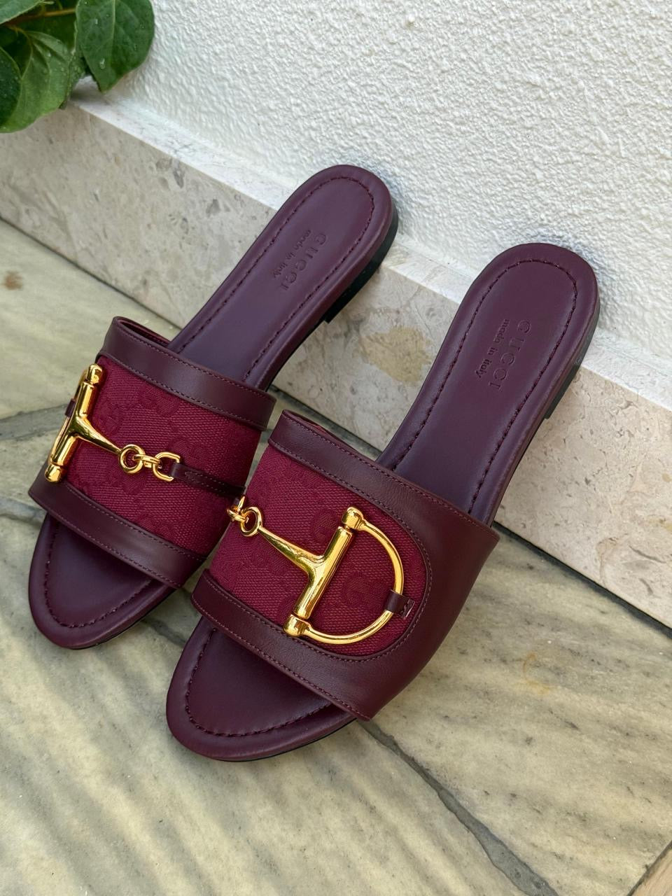 Gucci Slippers 2 colors