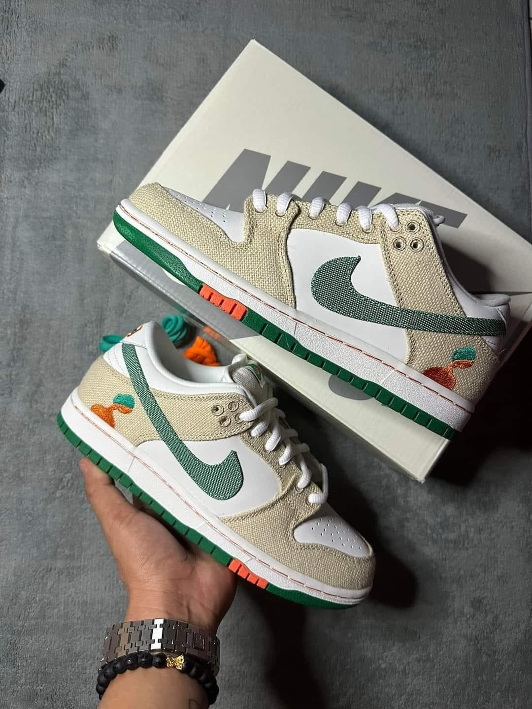 SB Dunk Jarritos