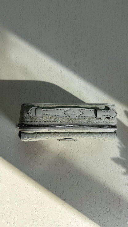 Louis Vuitton Messenger Bag (VIP Quality)