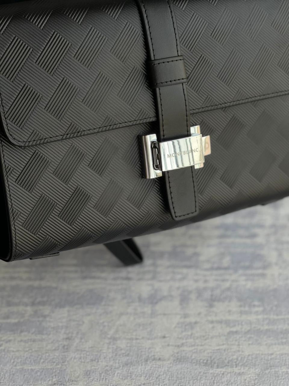 Mont Blanc Clutch