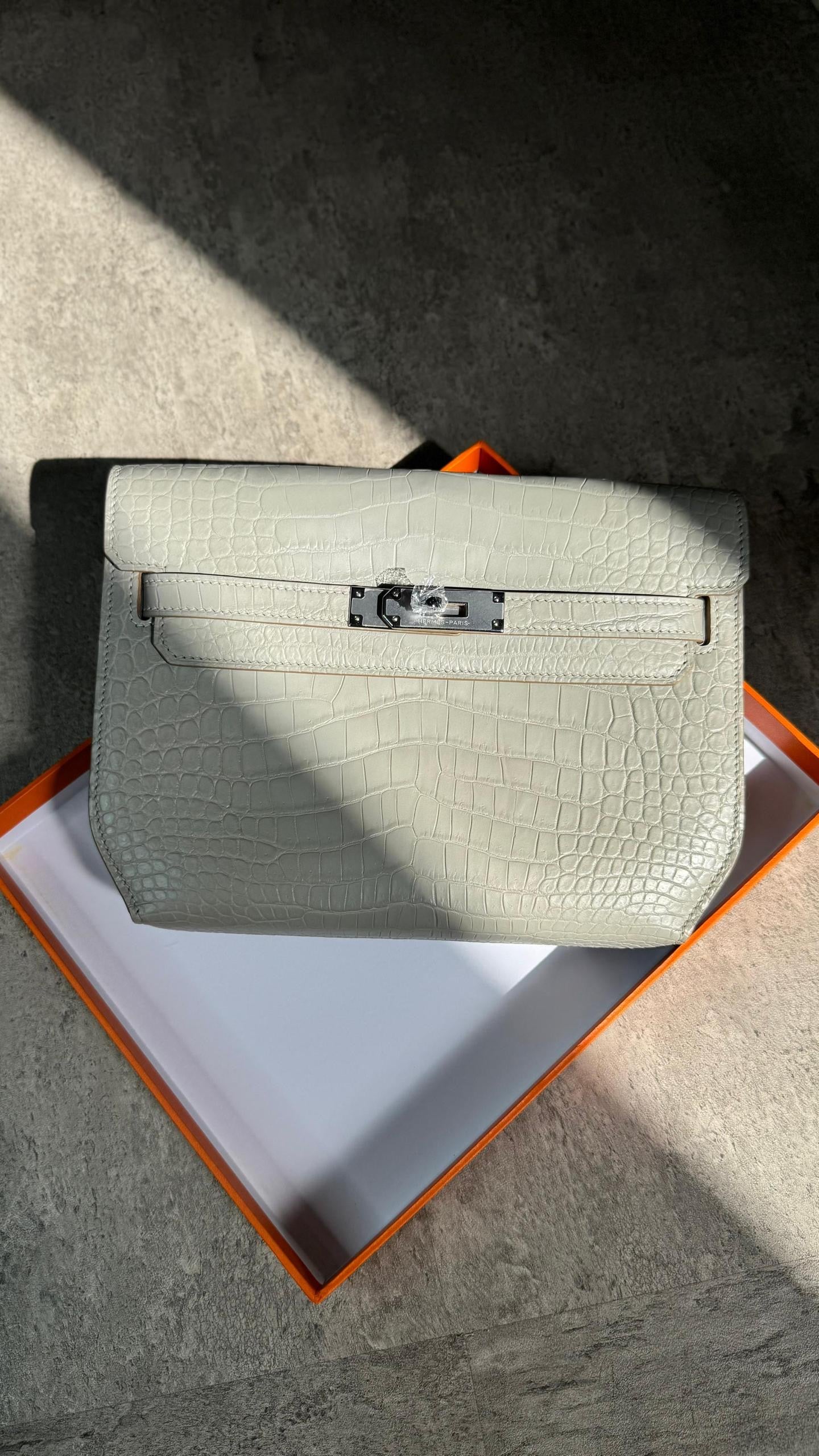 Hermes Clutch (VIP Quality)