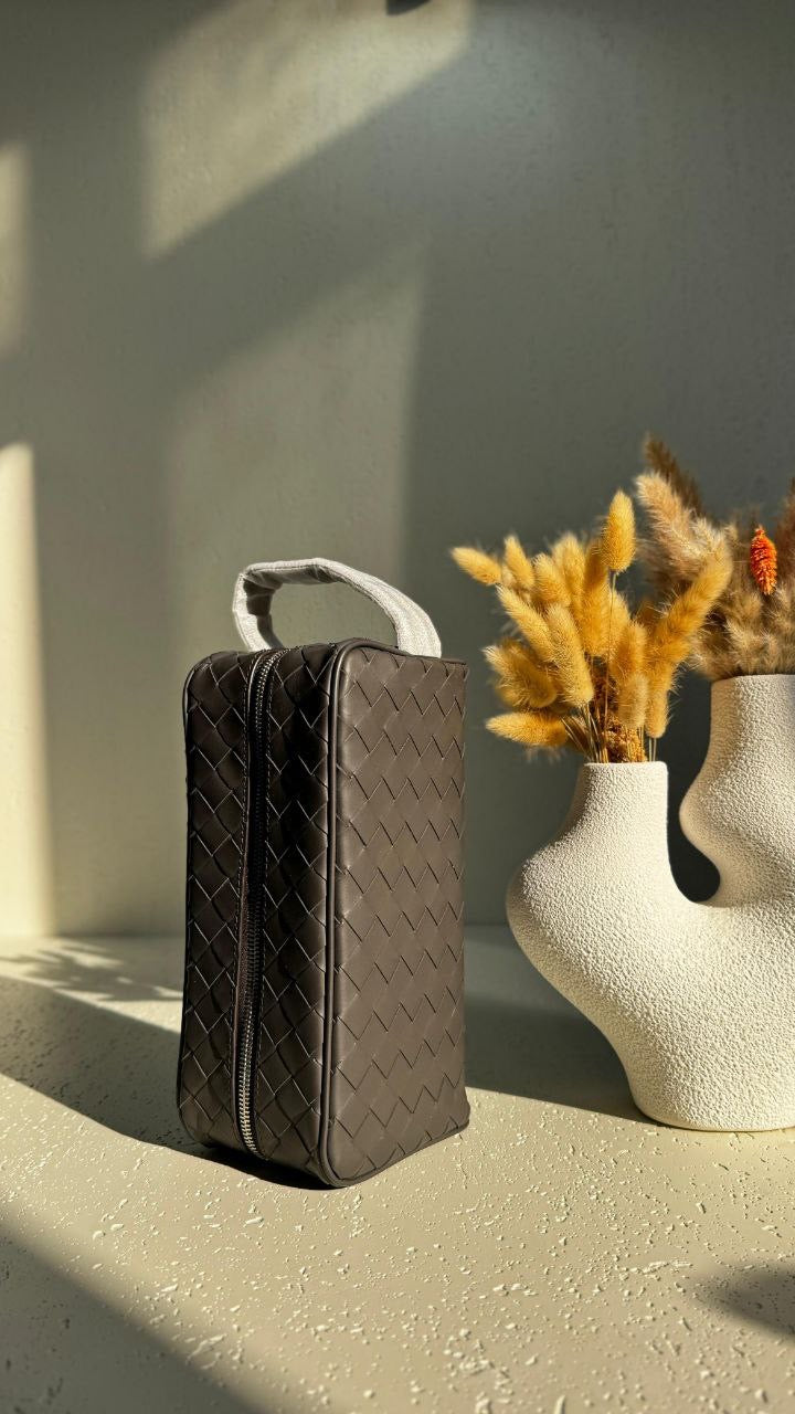 Bottega Veneta Pouch (VIP Quality)