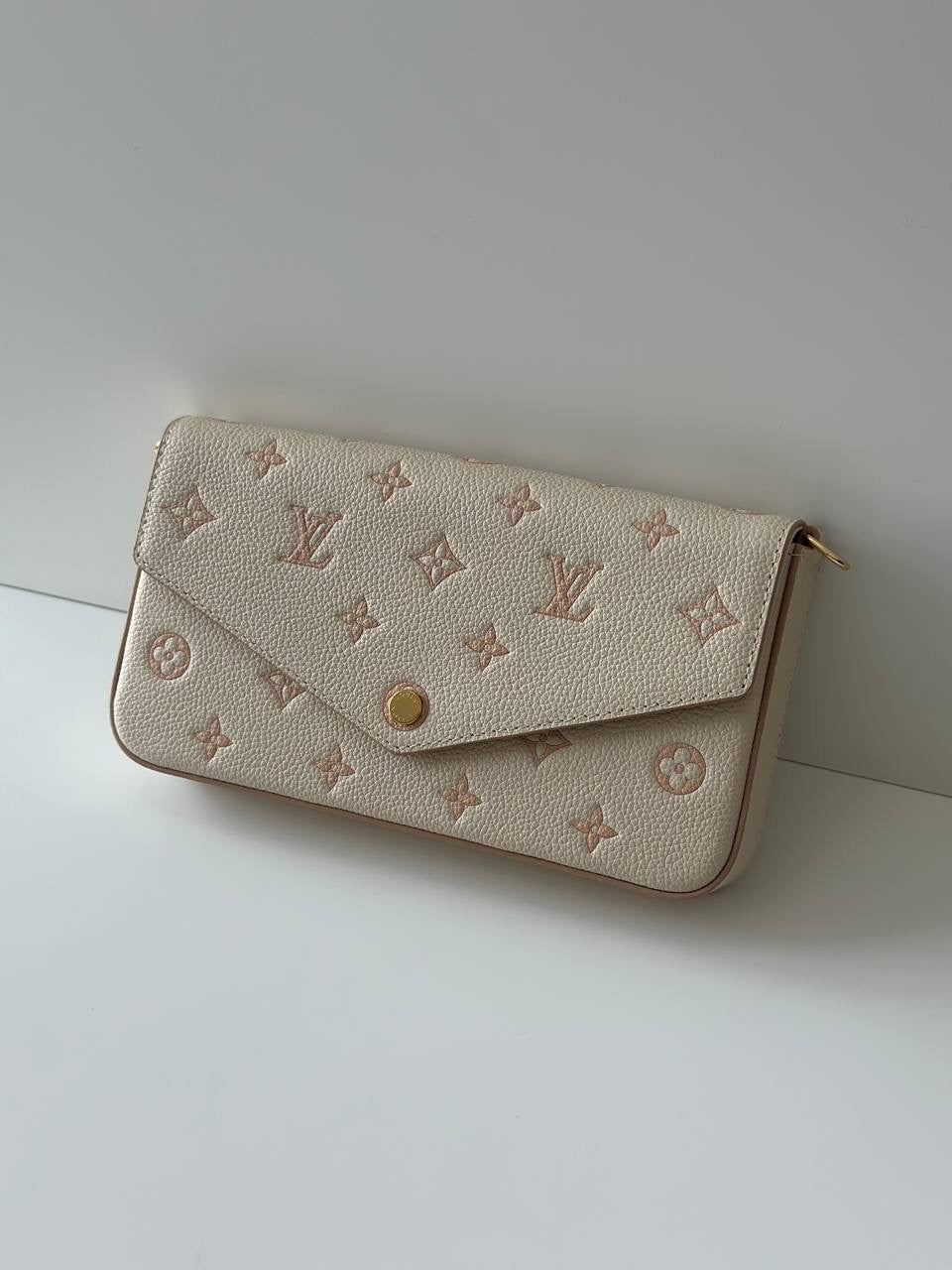 Louis Vuitton Sling Bag (VIP Quality)
