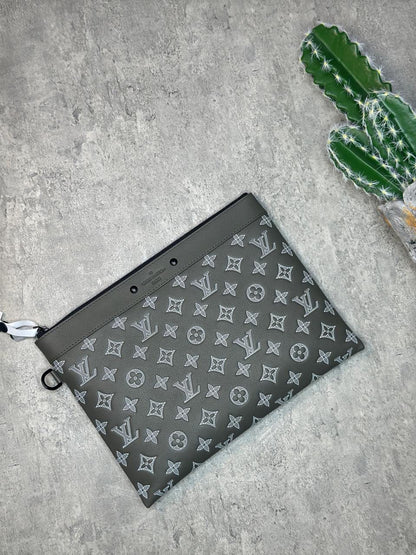Louis Vuitton Clutch (VIP Quality) 4 colors