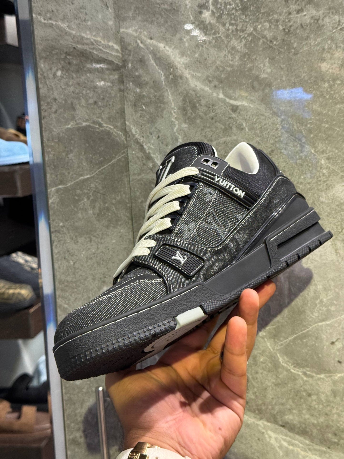 Louis Vuitton Sneakers