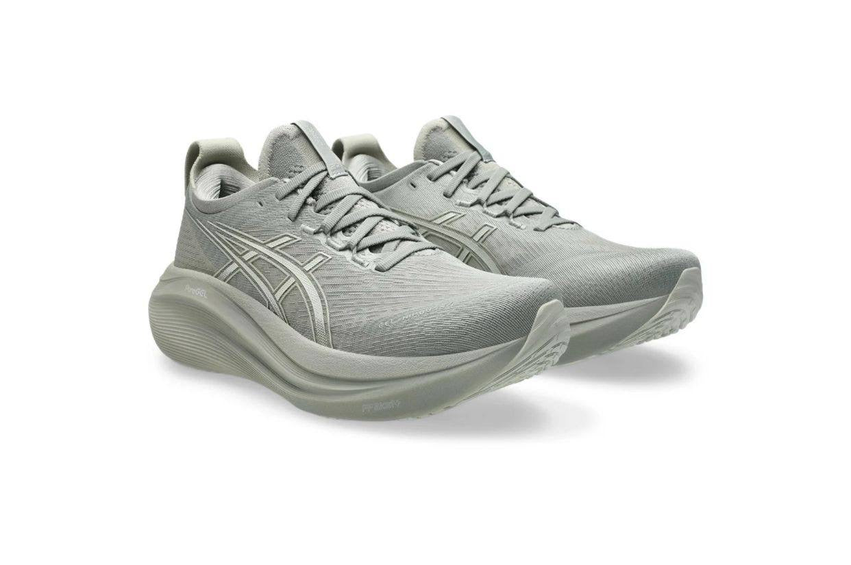 ASICS Sneakers
