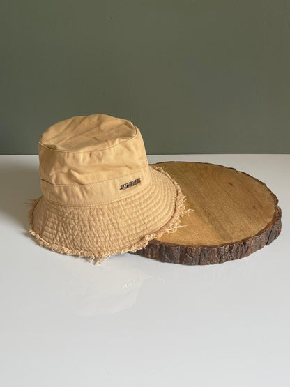 Jacouemus Bucket hat