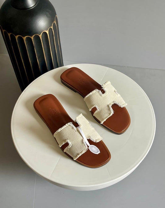Hermes Slipper
