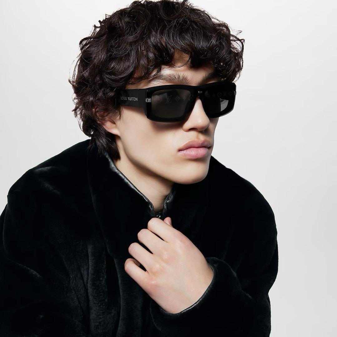 Louis Vuitton Sunglasses 2 colors