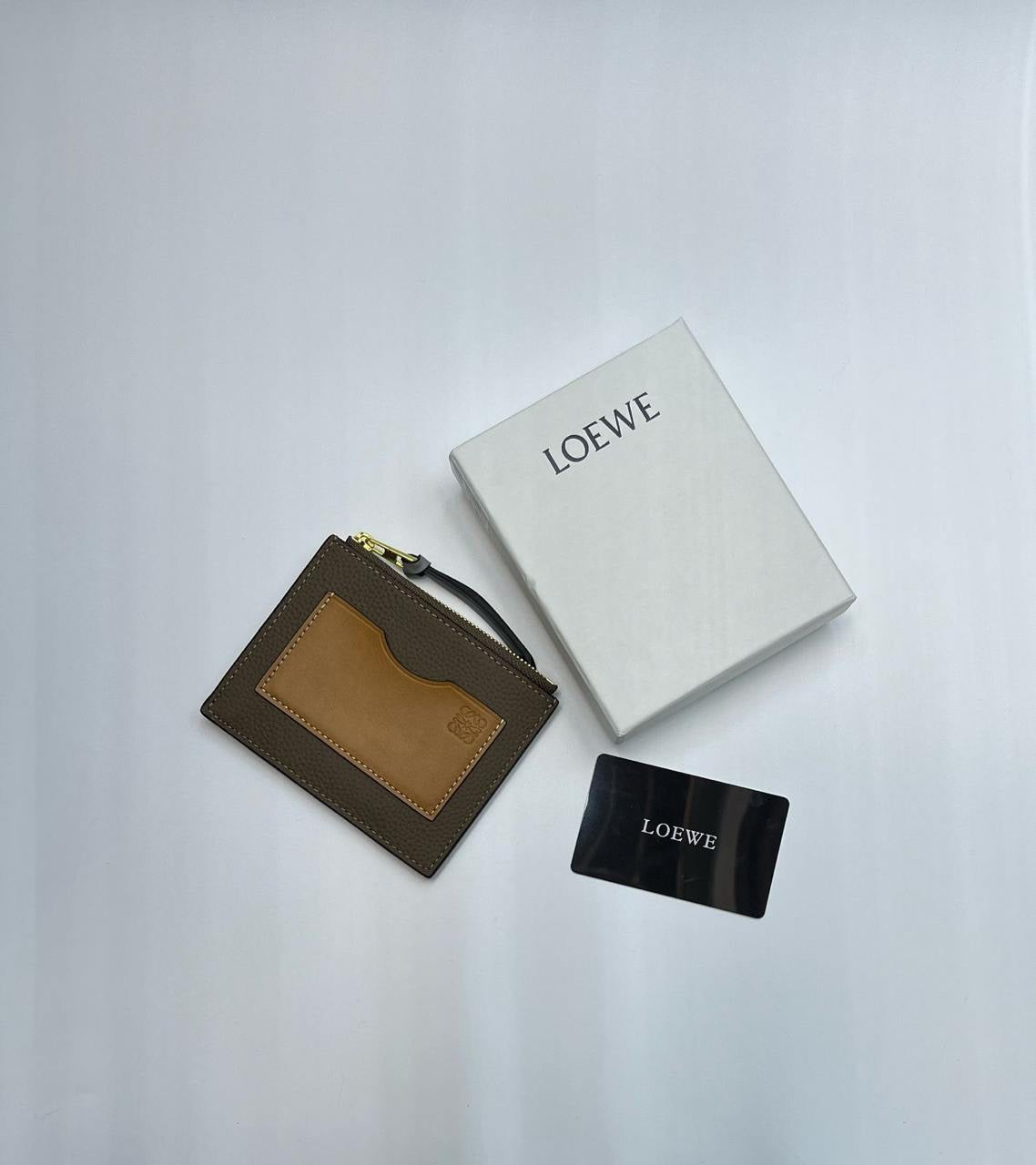 Loewe CardHolder