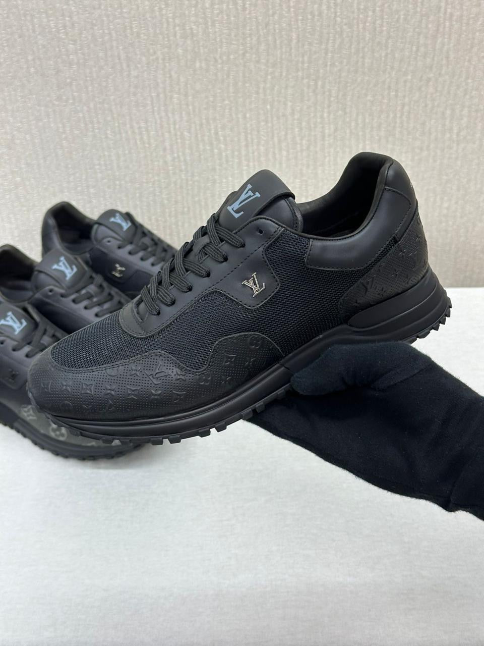 Louis Vuitton Sneakers 2 colors