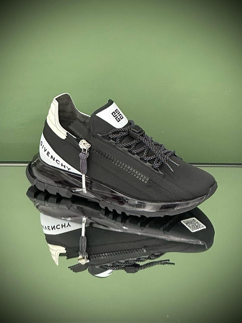 Givenchy Sneakers