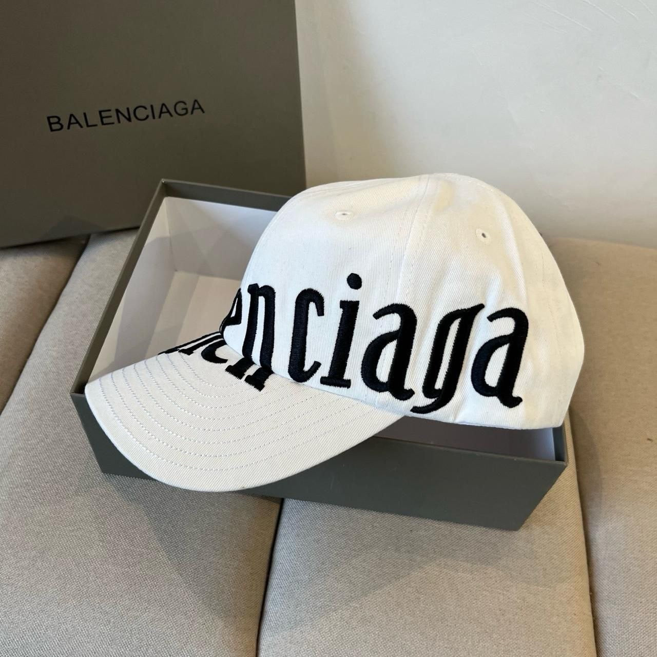 Balenciaga Cap