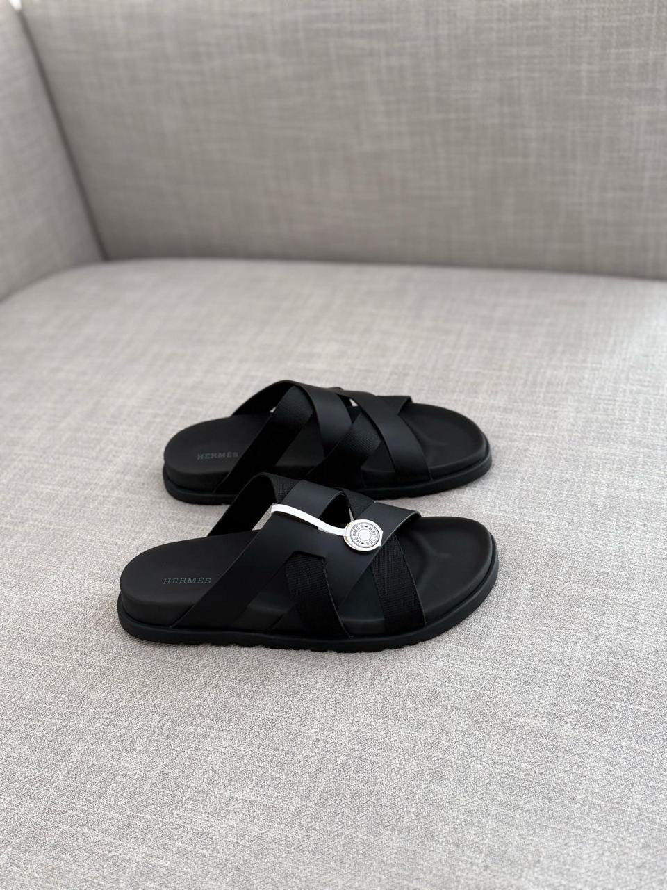 Hermes Kazimr Slippers 2 colors