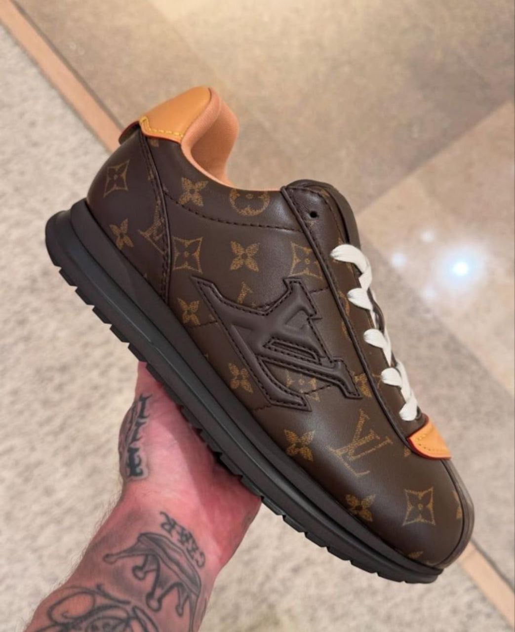 Louis Vuitton Sneakers