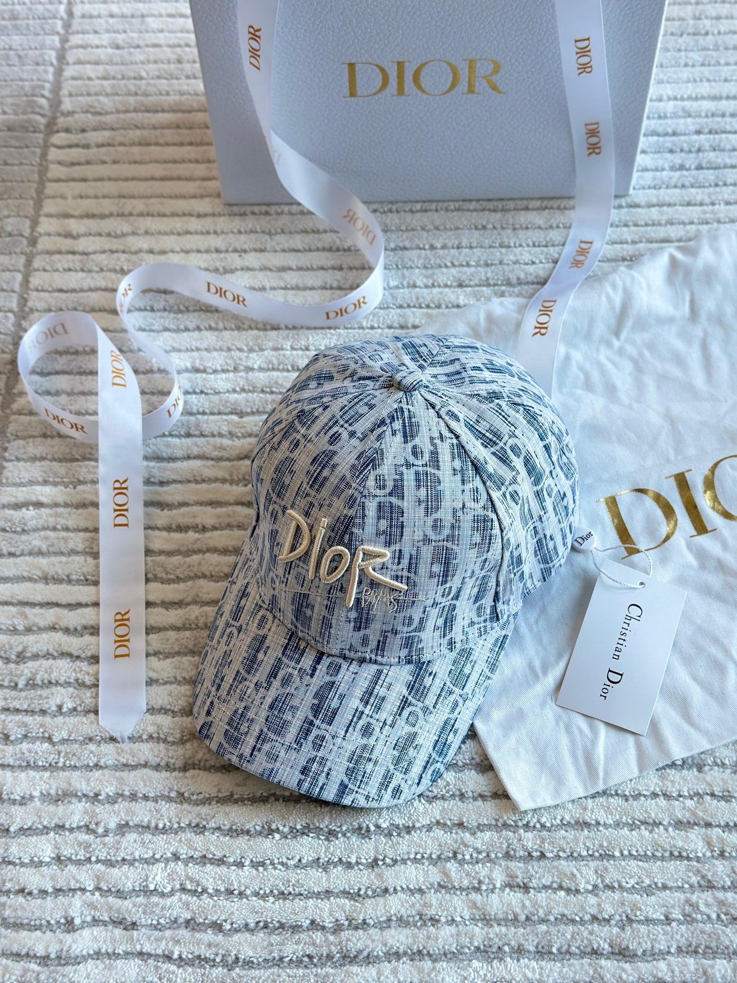 Dior caps 4 colors