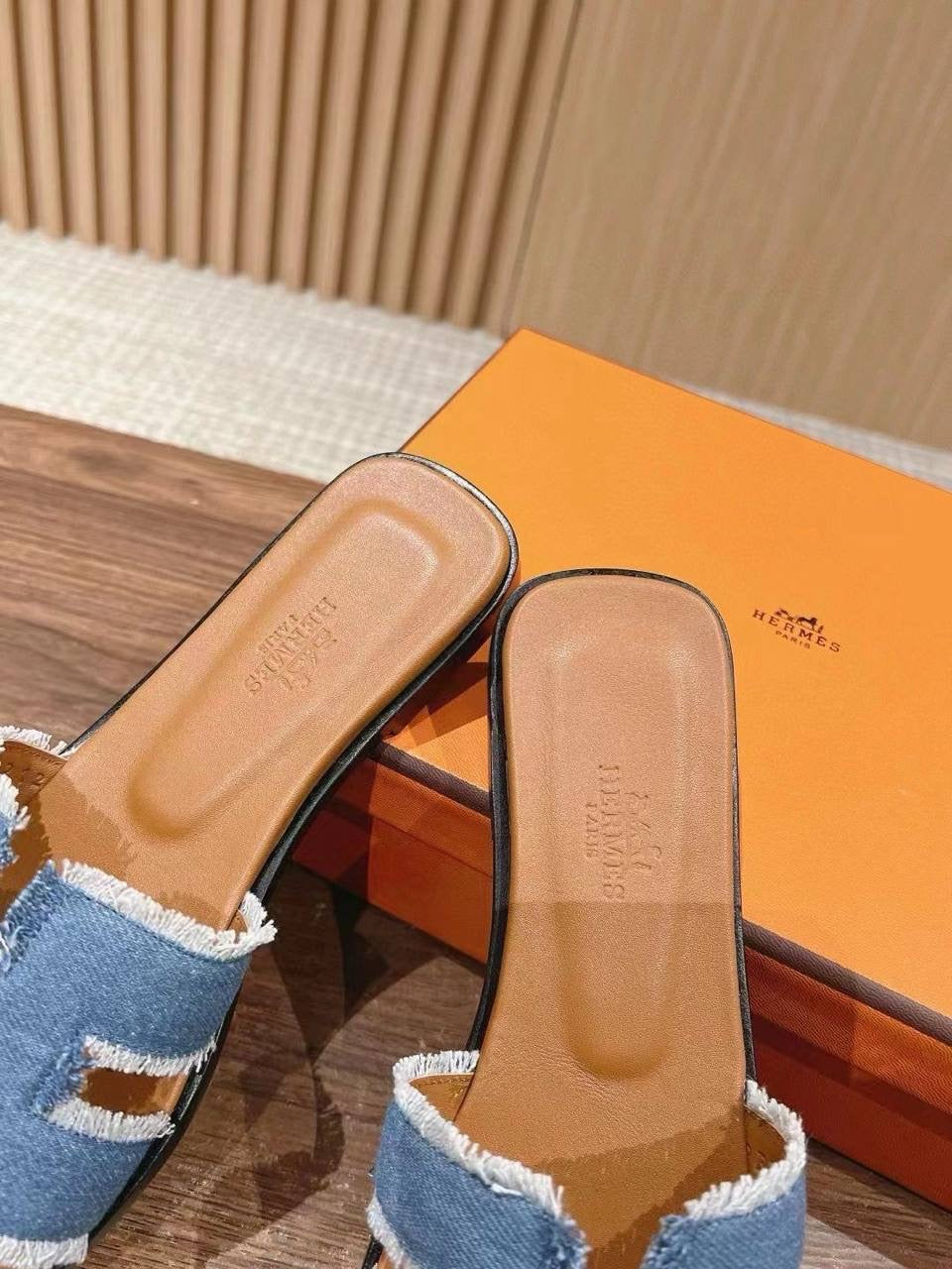 Hermes Slippers