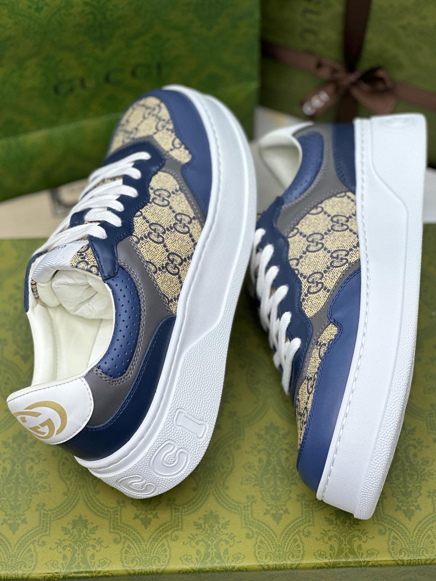 GUCCI Shoes