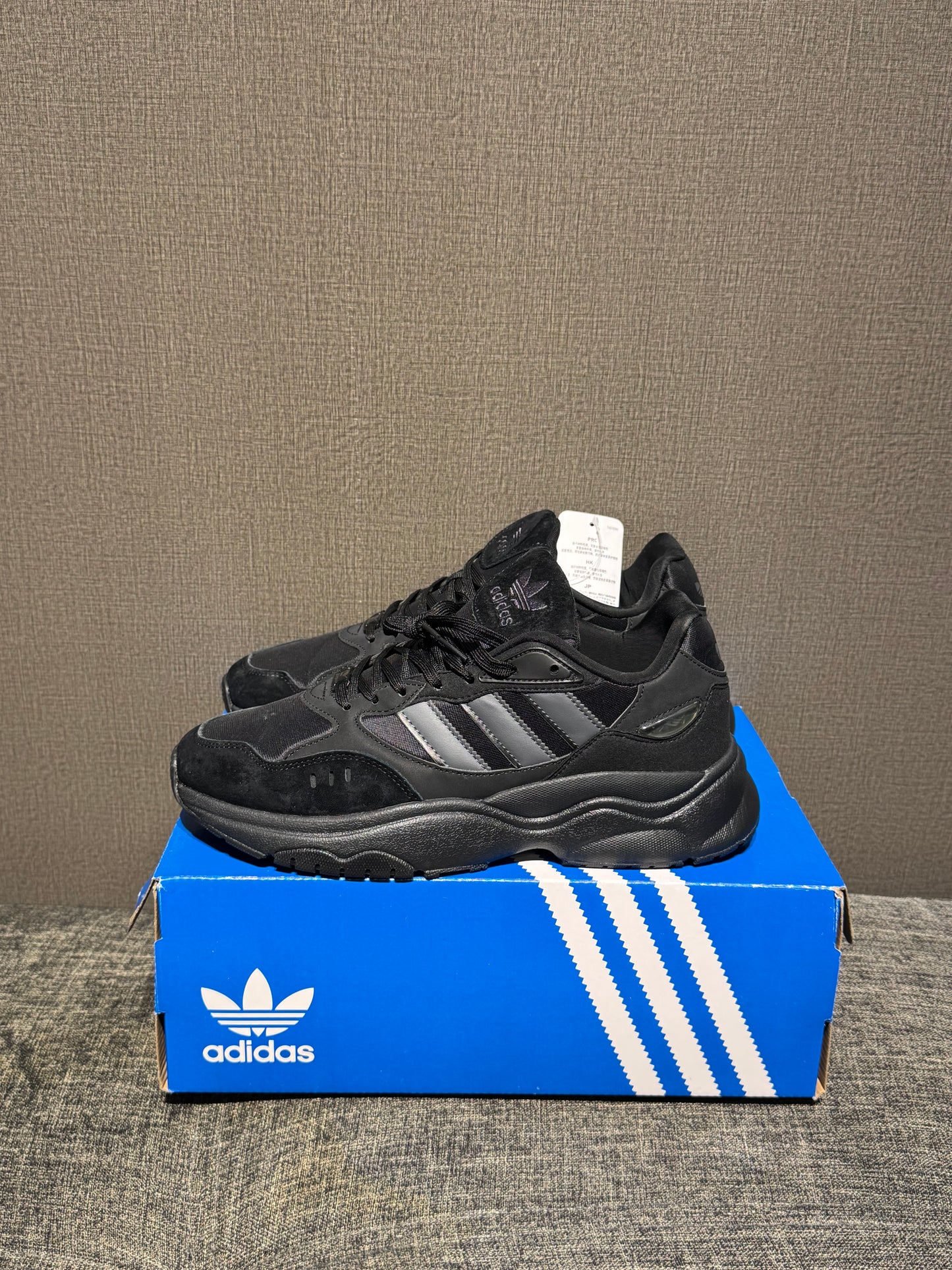 Adidas Retropy F90