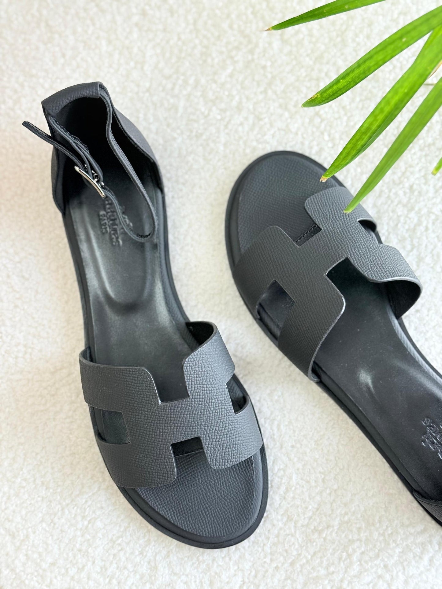 Hermes Sandal