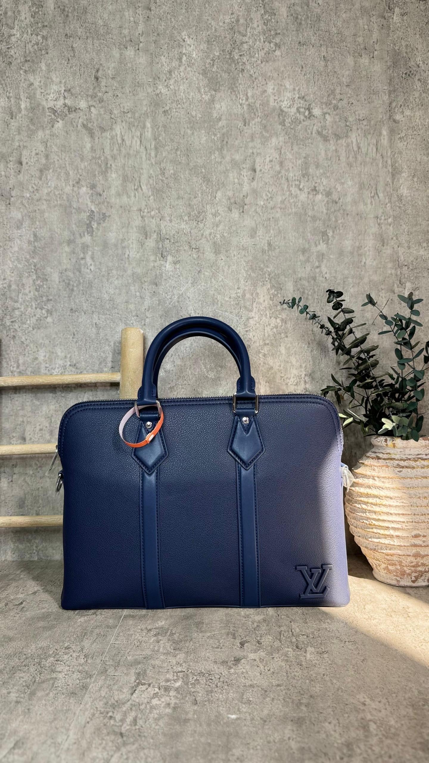 Louis Vuitton Laptop Bag ( VIP Quality )