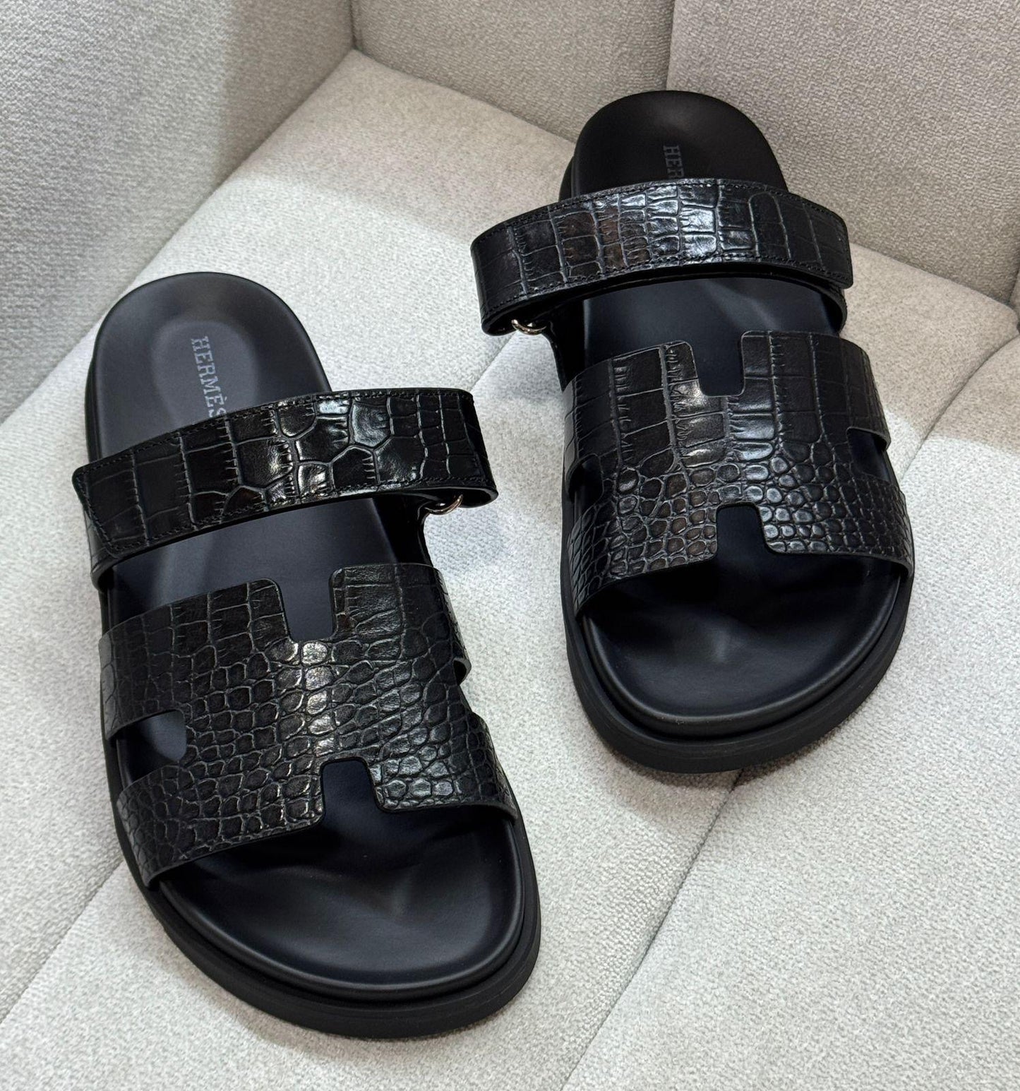 Hermes Slippers 2 colors