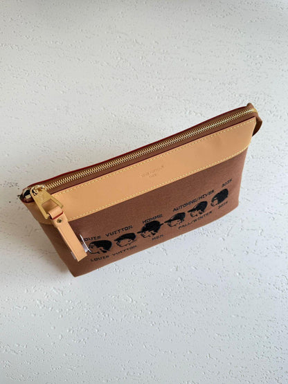 Louis Vuitton Pouch (VIP Quality)