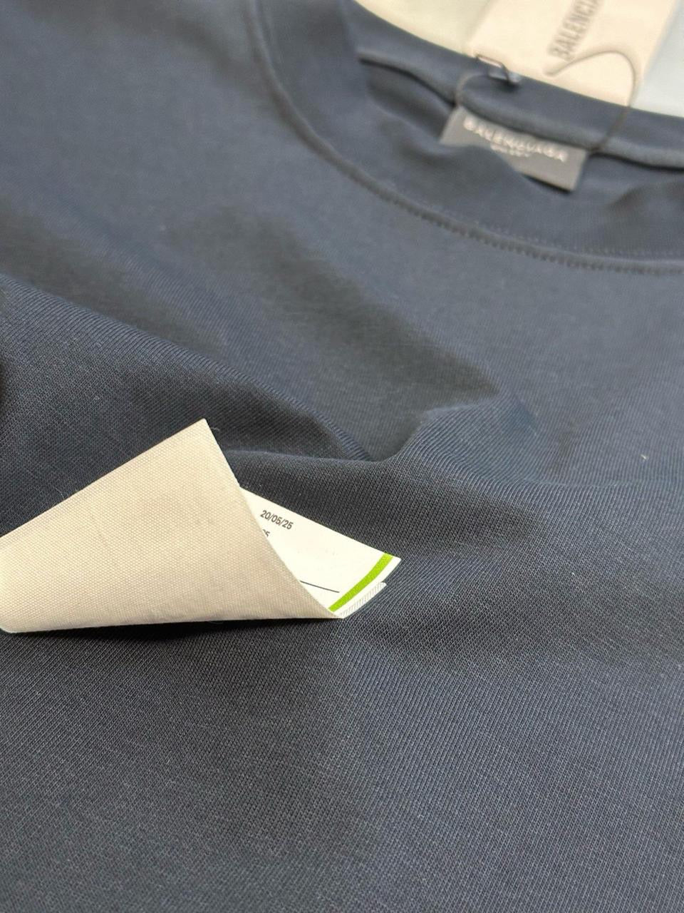 Balenciaga T-Shirt 2 colors