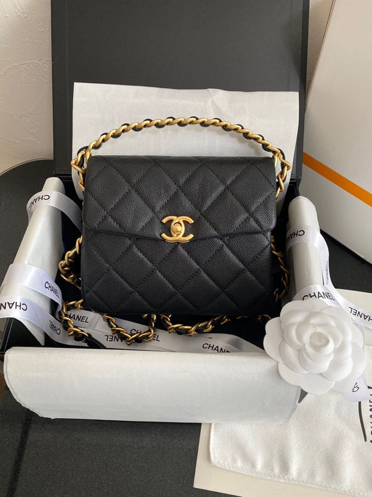 Chanel sling bag (vip quality)