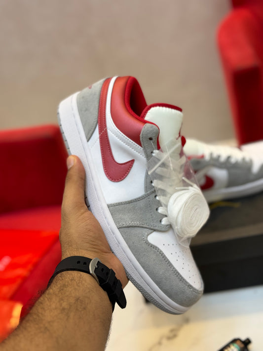 Jordan 1 Low ‘Smoke Grey Gym Red’