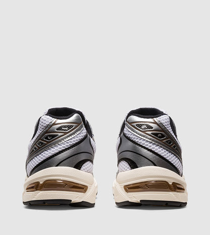 ASICS Sneakers
