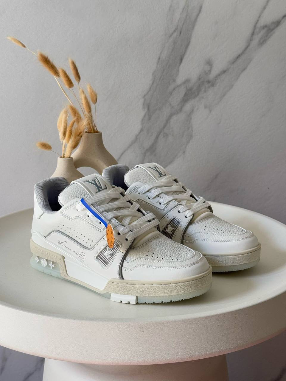 LOUIS VUITTON SNEAKERS