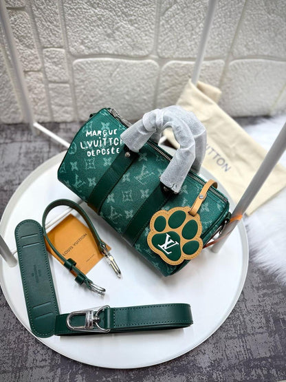 Louis Vuitton Sling Bag (VIP Quality)