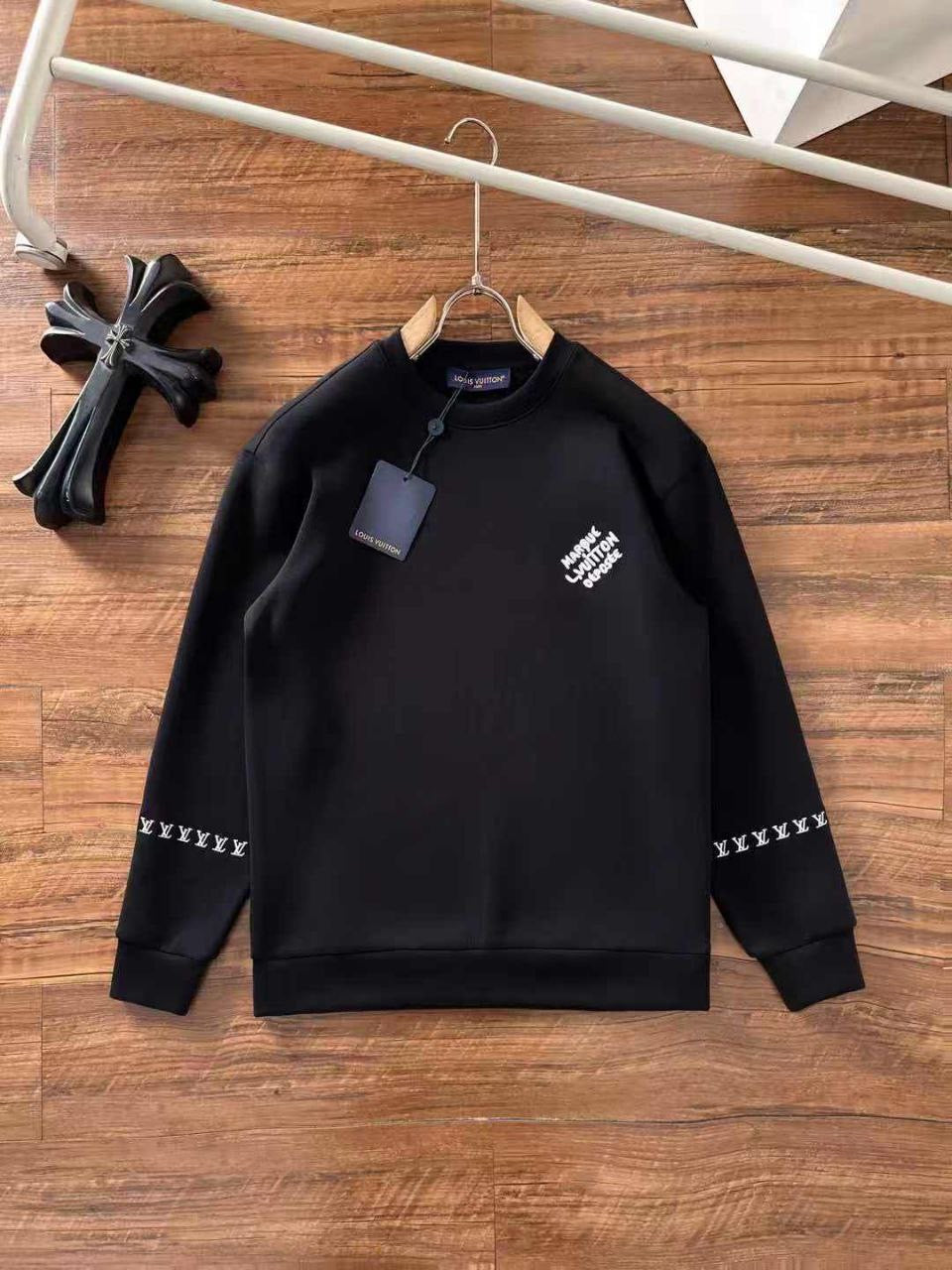 Louis Vuitton Sweatshirt
