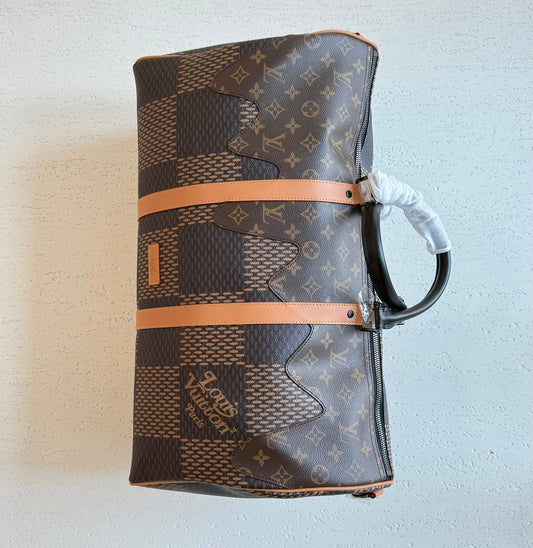 Louis Vuitton Duffle Bag ( VIP Quality )