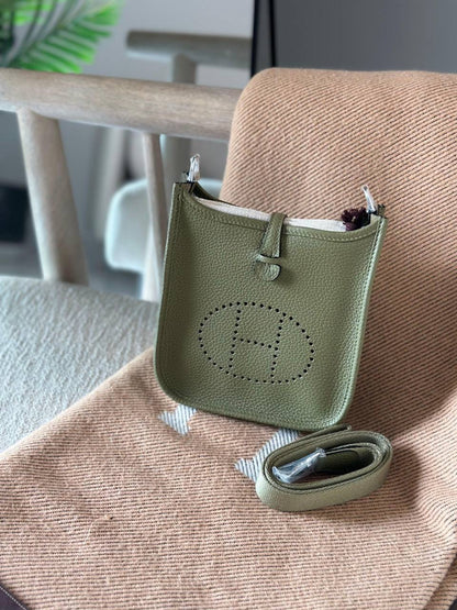 Hermes Evelyne TPM Sling Bag (VIP Quality)
