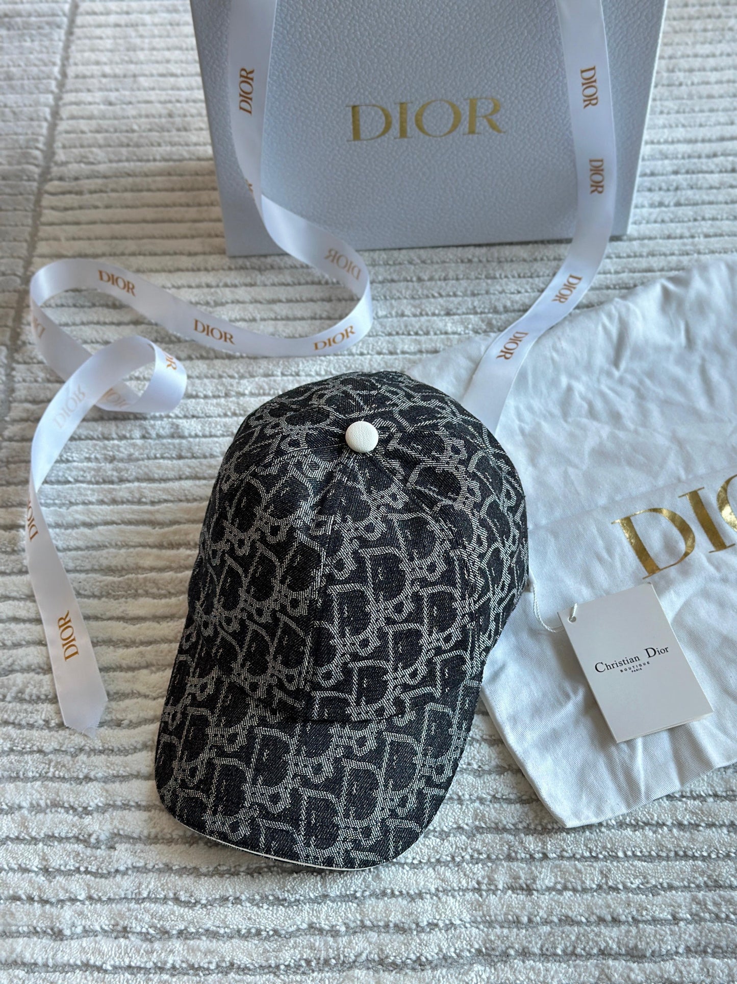 Dior Caps 7 colors
