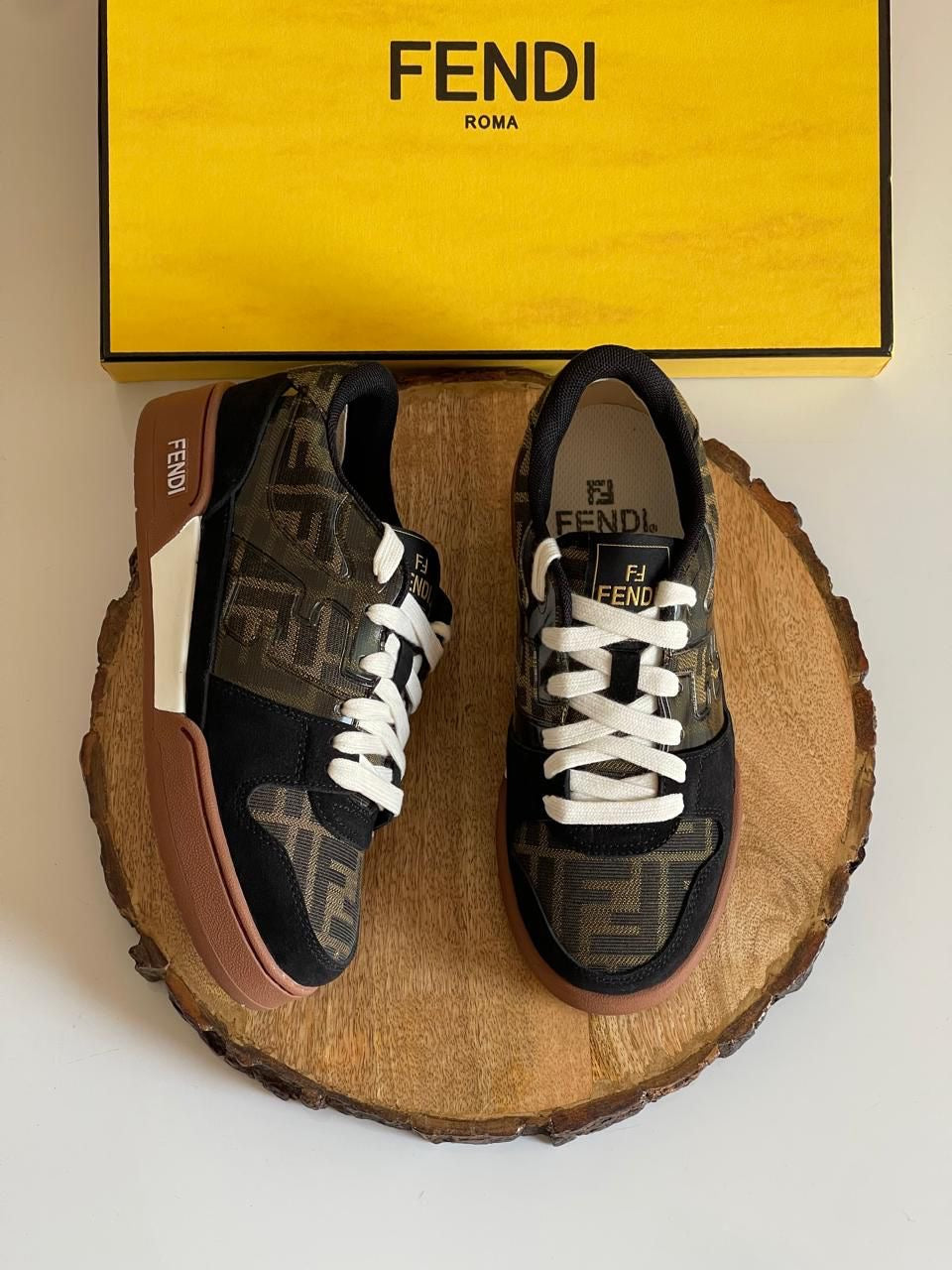 Fendi Sneakers